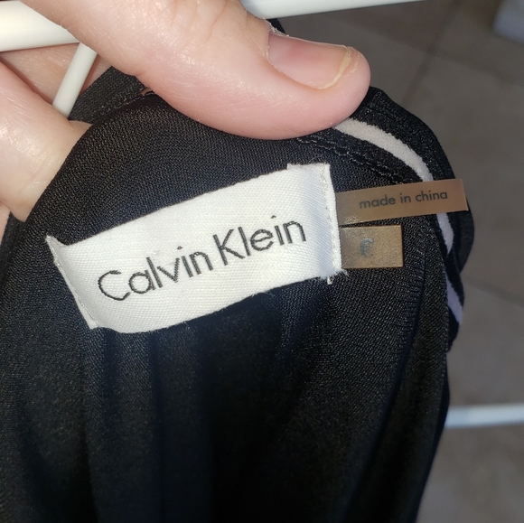 Dress - Picture 4 of 6